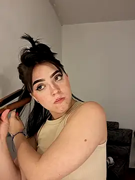 Snapshot of Zafira_ chatting on 11.18.25 Zafira online show from 11.18.25