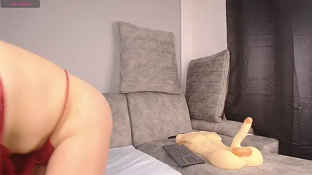 Isisharrison online show from 10.31.25