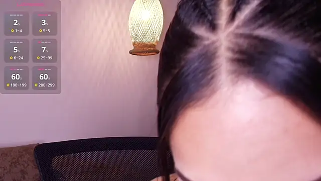 Snapshot of Candy_dim chatting on 11.01.25 Candy dim online show from 11.01.25