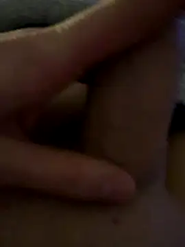 Snapshot of Hottieboyk chatting on 10.28.25 Hottieboyk online show from 10.28.25