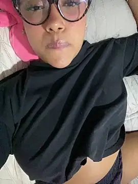 miiabrown18 online show from 11.22.25