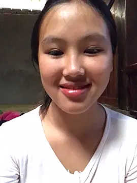 Snapshot of Mai_lovely chatting on 10.23.25 Mai lovely online show from 10.23.25