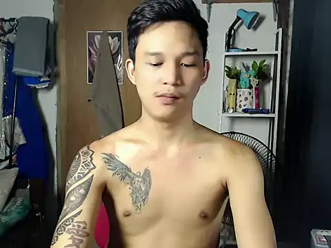 Snapshot of asianmonstercock05 chatting on 05.06.26 asianmonstercock05 online show from 05.06.26