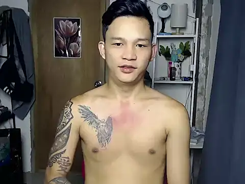 Snapshot of asianmonstercock05 chatting on 05.20.26 asianmonstercock05 online show from 05.20.26