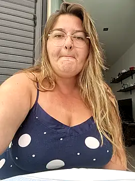 HornyBella88 online show from 09.25.25