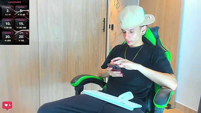 Skinny batman online show from 11.08.25