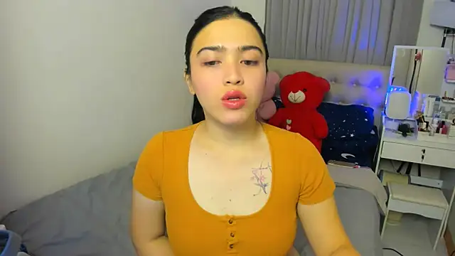 Snapshot of BubbbleButtDemi chatting on 04.08.26 BubbbleButtDemi online show from 04.08.26