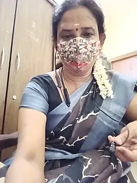Snapshot of tamil_Boomika chatting on 06.06.26 tamil Boomika online show from 06.06.26