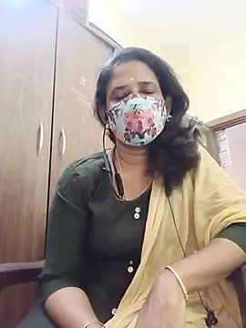 Snapshot of tamil_Boomika chatting on 06.23.26 tamil Boomika online show from 06.23.26