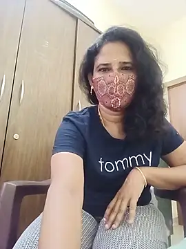 Snapshot of tamil_Boomika chatting on 06.30.26 tamil Boomika online show from 06.30.26