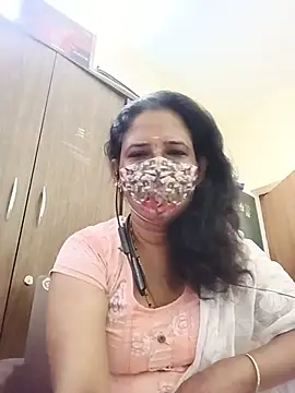 Snapshot of tamil_Boomika chatting on 07.15.26 tamil Boomika online show from 07.15.26
