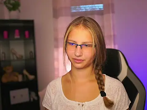 emmie murray online show from 09.28.25