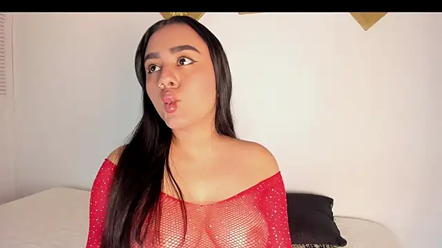 CharlottePetitte online show from 11.24.25