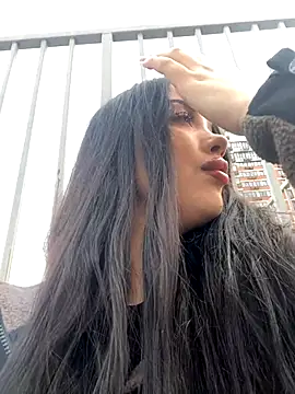 kiss Lissa online show from 11.19.25