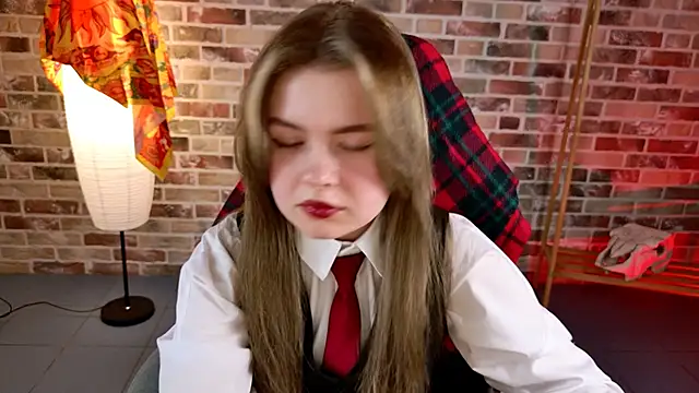 HaleySun online show from 10.08.25