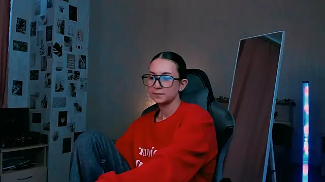 raviolly046 online show from 10.01.25