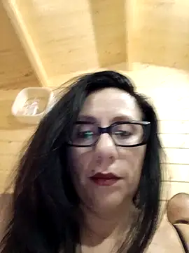 Snapshot of Lolytamilf chatting on 11.29.25 Lolytamilf online show from 11.29.25