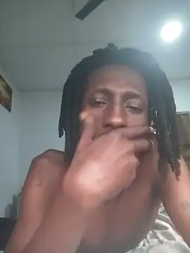 Snapshot of FilmableAntonym chatting on 11.22.25 FilmableAntonym online show from 11.22.25