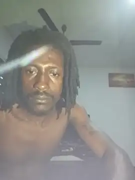 Snapshot of FilmableAntonym chatting on 11.30.25 FilmableAntonym online show from 11.30.25