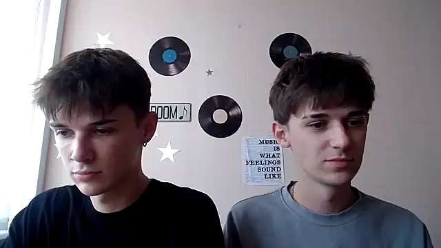 Hoot Dude  online show from 10.01.25