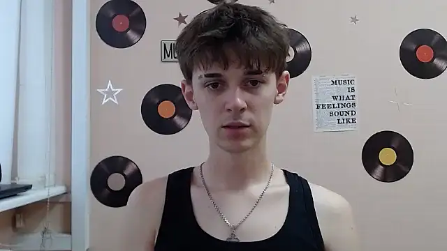 Hoot Dude  online show from 10.09.25