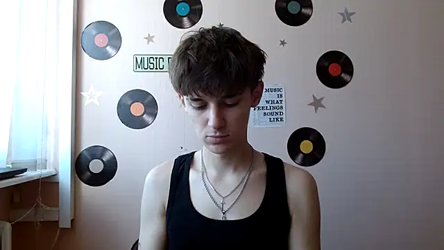 Hoot Dude  online show from 10.12.25