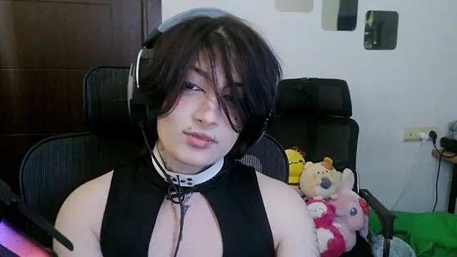 Snapshot of Raliiya chatting on 09.26.25 Raliiya online show from 09.26.25