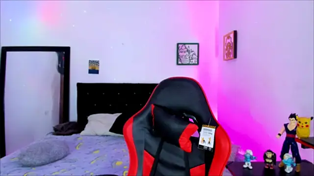 Snapshot of Adams_Collins chatting on 09.30.25 Adams Collins online show from 09.30.25