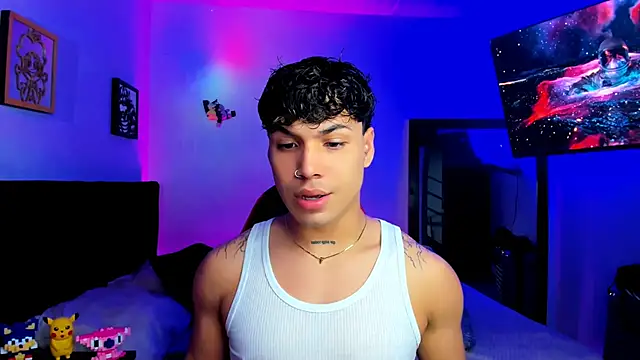 Snapshot of Adams_Collins chatting on 11.26.25 Adams Collins online show from 11.26.25