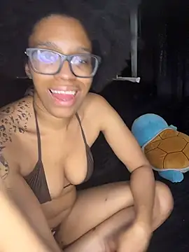 YeahhhitsBreezy online show from 07.04.26