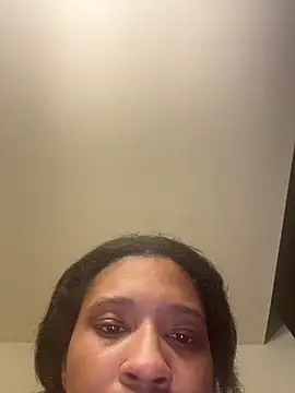 YeahhhitsBreezy online show from 07.23.26