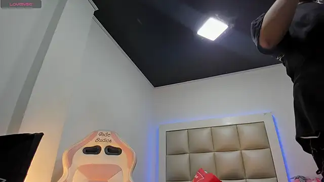Vany and juliana online show from 09.26.25