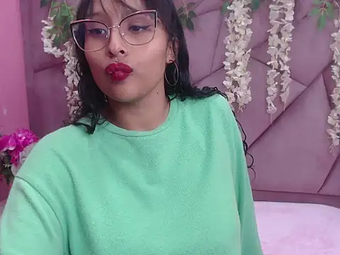 LILI CANDIES online show from 09.30.25