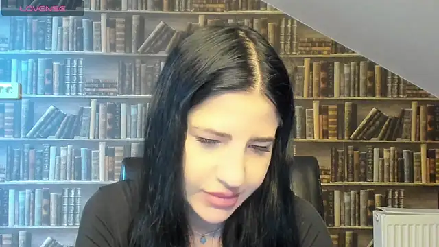 Malibu J online show from 11.10.25