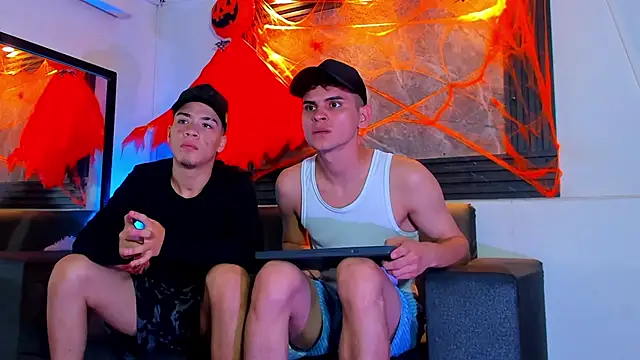 Snapshot of ALEX_MILLER25 chatting on 10.27.25 ALEX MILLER25 online show from 10.27.25