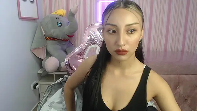 Snapshot of Branndy_ch chatting on 10.02.25 Branndy ch online show from 10.02.25