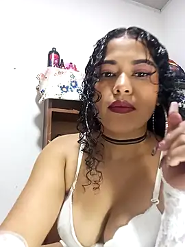 MegaN Storms online show from 10.11.25