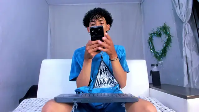 josesweet  online show from 10.24.25