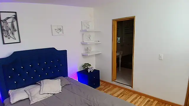 Axel Draven online show from 10.18.25