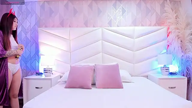 Charlotte hall  online show from 09.26.25