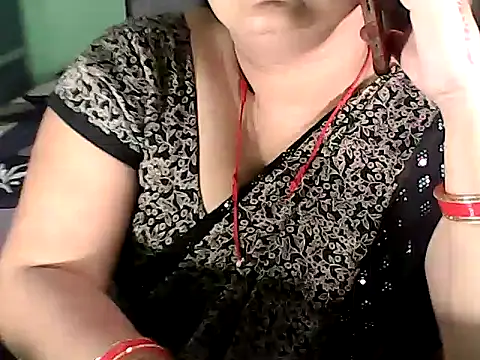 BABITA KUMARII online show from 10.14.25