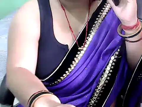 BABITA KUMARII online show from 04.24.26