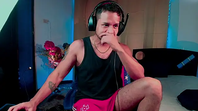 LucasGaeel online show from 10.30.25