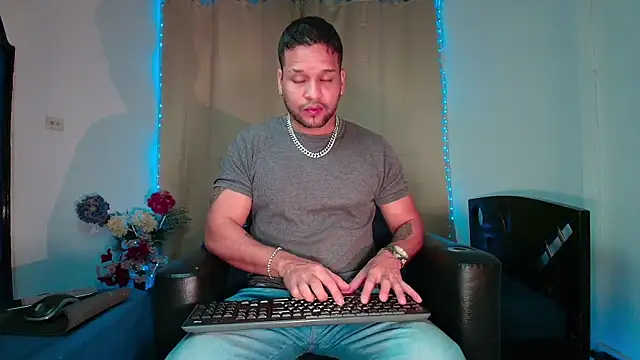 LucasGaeel online show from 02.10.26