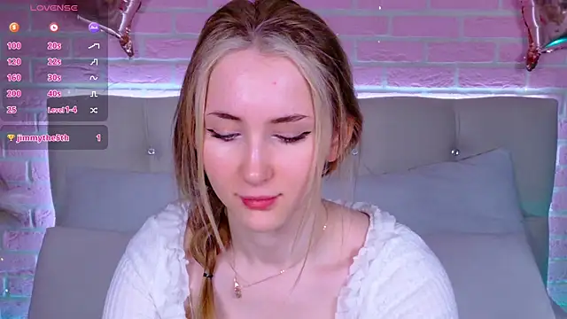 LiraKink online show from 11.24.25