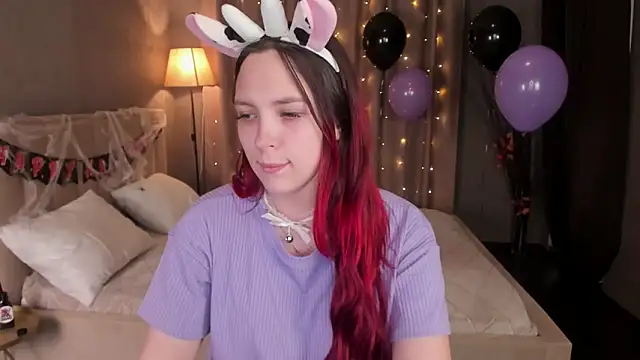 Monica  Queen online show from 10.29.25