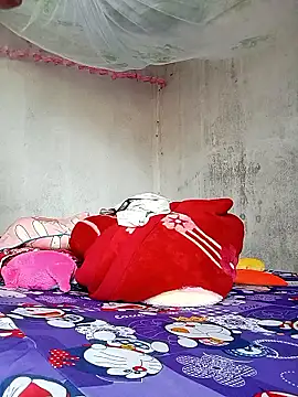 JinjinLy online show from 10.04.25