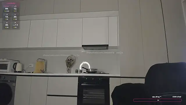 yumiwhite online show from 10.06.25