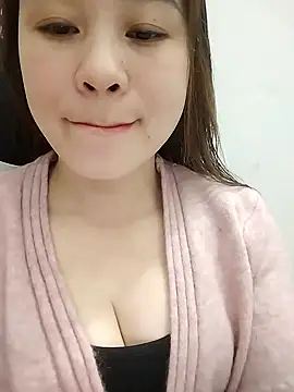 Girl Shy2000 online show from 12.23.25