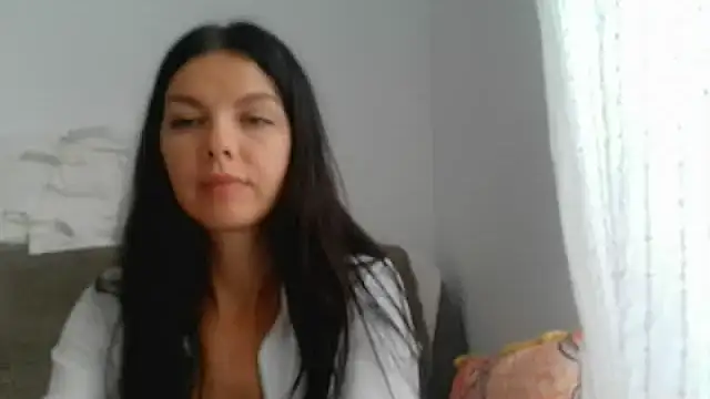 Snapshot of Lorivell chatting on 10.29.25 Lorivell online show from 10.29.25